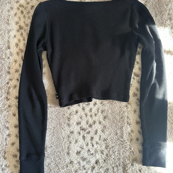 Aritzia black waffle top - Picture 4 of 4